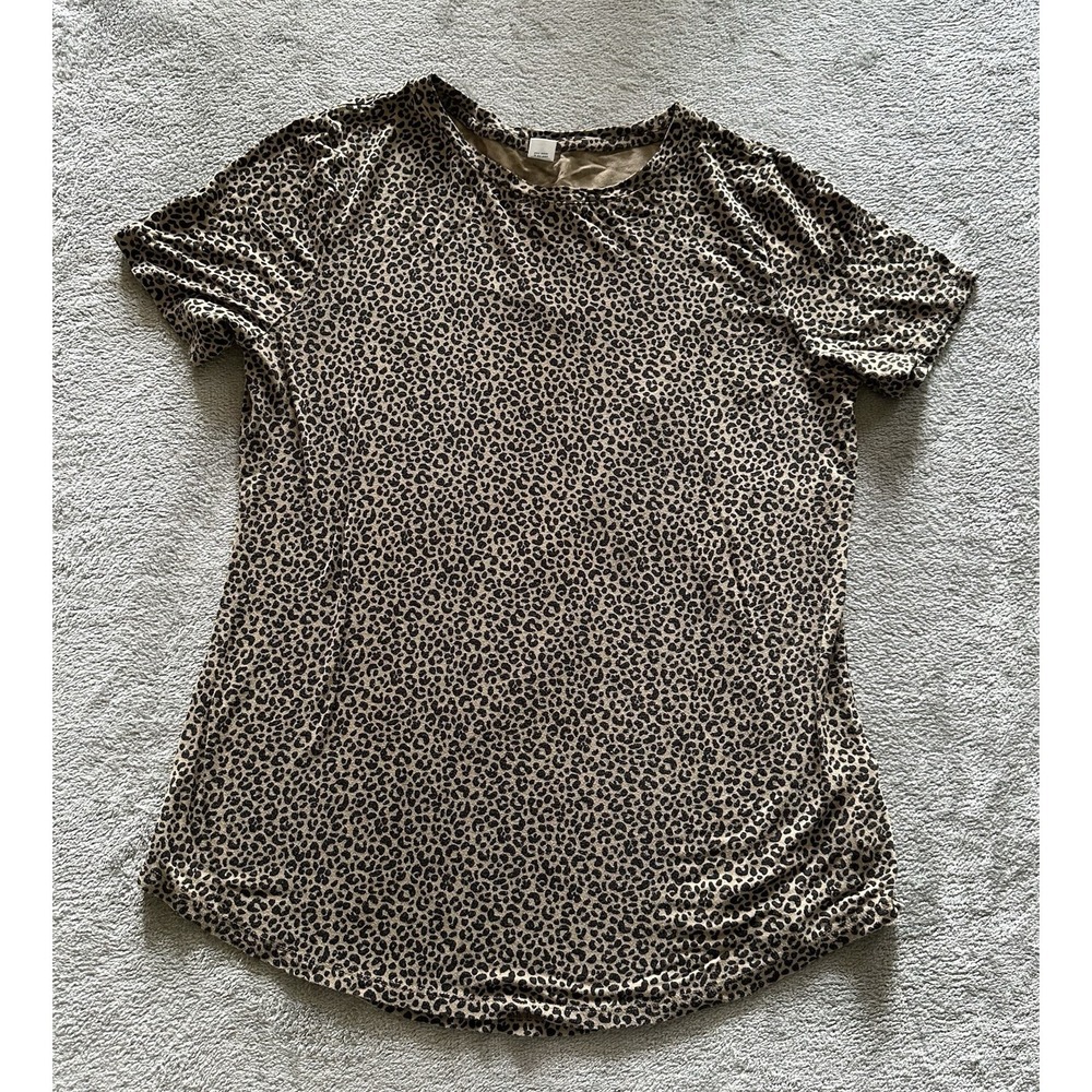 Old Navy Luxe Shirt Womens‎ Medium Leopard Short Sleeve Soft Casual